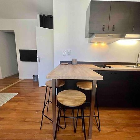 Appartement Climatise 4 Personnes / Centre-Ville Μπεζανσόν Εξωτερικό φωτογραφία