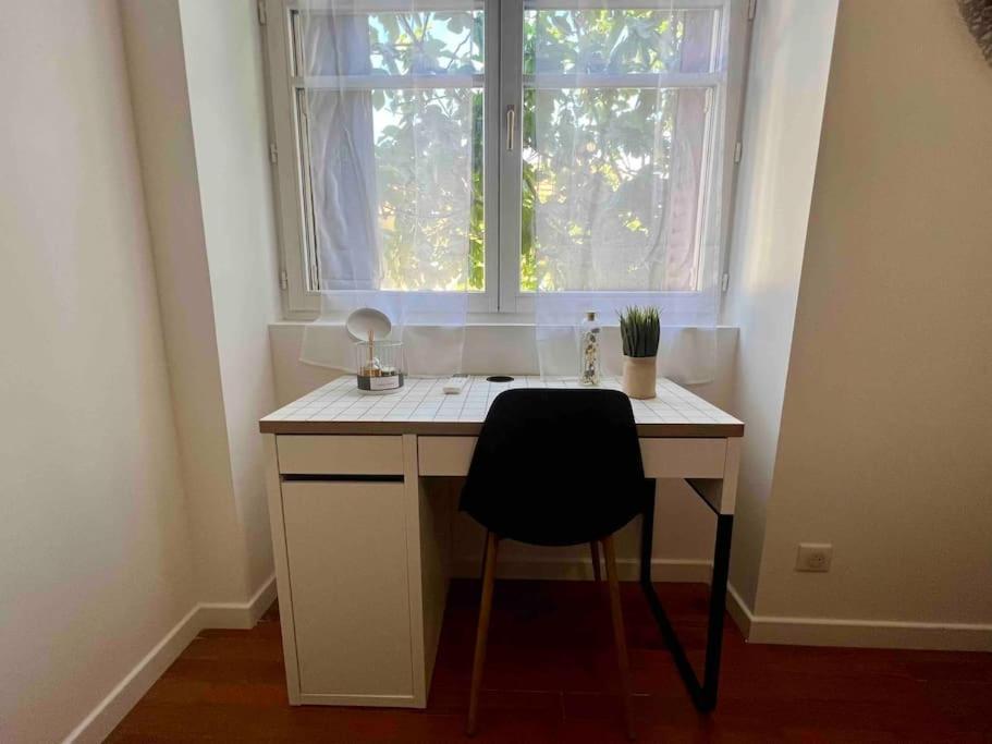 Appartement Climatise 4 Personnes / Centre-Ville Μπεζανσόν Εξωτερικό φωτογραφία